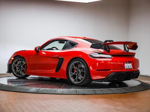 2023 Porsche 718 Cayman GT4 RS