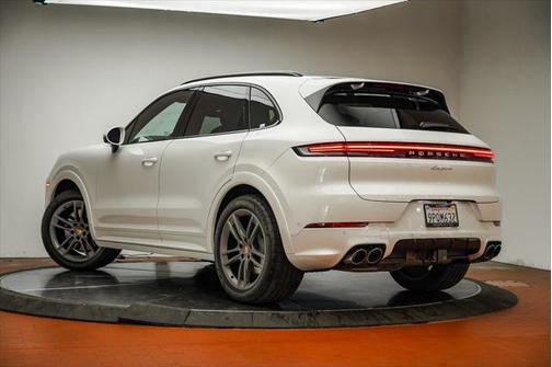 2025 Porsche Cayenne
