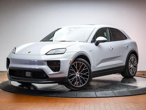 2026 Porsche Macan 