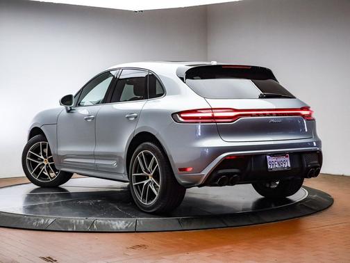 2025 Porsche Macan 
