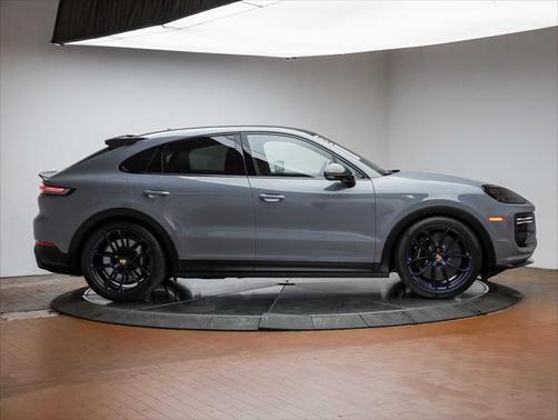2024 Porsche Cayenne Turbo GT