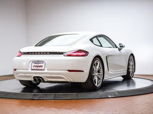 2025 Porsche 718 Cayman 