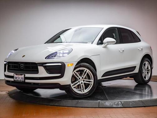 2024 Porsche Macan Base