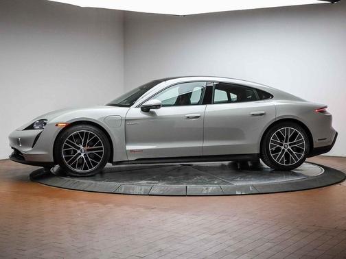 2023 Porsche Taycan 