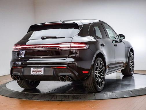2025 Porsche Macan GTS