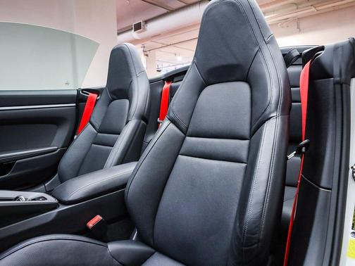 2022 Porsche 911 Carrera