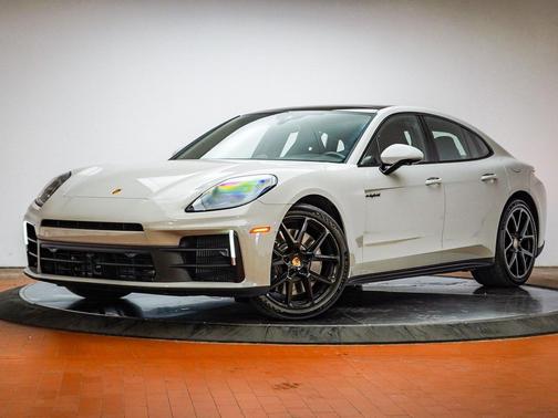 2025 Porsche Panamera 4S