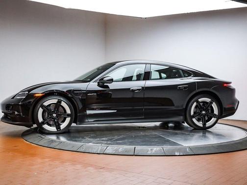 2026 Porsche Taycan 