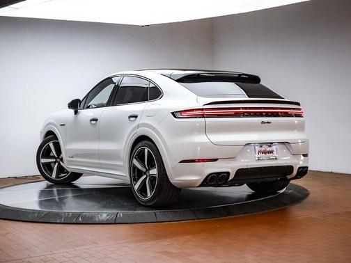 2026 Porsche Cayenne Cayenne Turbo E-Hybrid