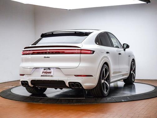 2026 Porsche Cayenne Cayenne Turbo E-Hybrid