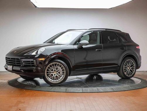 2023 Porsche Cayenne Platinum Edition