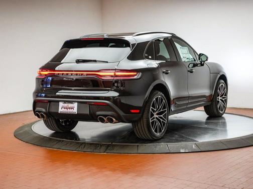 2026 Porsche Macan S