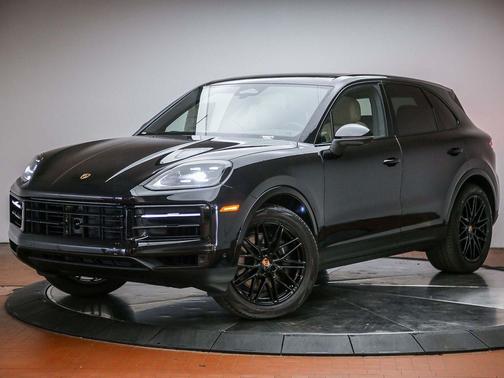 Chromite Black Metallic 2026 Porsche Cayenne Cayenne
