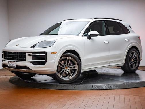 White 2025 Porsche Cayenne Cayenne