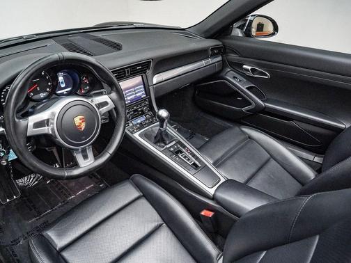 2016 Porsche 911 Carrera