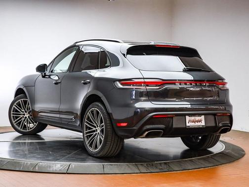 2025 Porsche Macan 