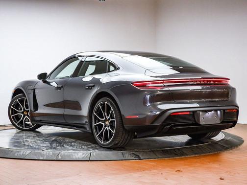 2025 Porsche Taycan 4