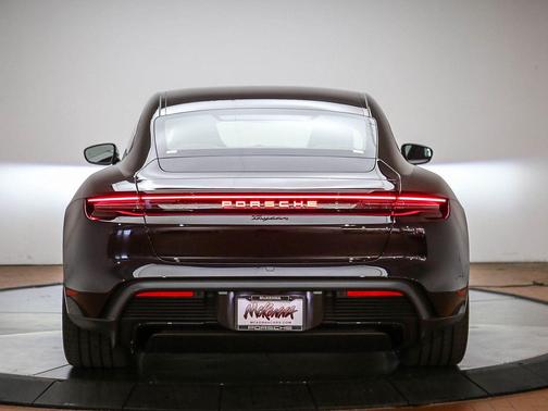 Jet Black 2026 Porsche Taycan
