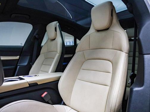 2020 Porsche Taycan 4S