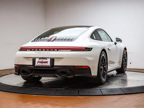 2026 Porsche 911 