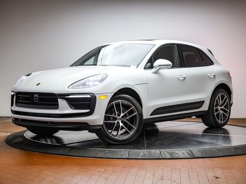 2026 Porsche Macan 