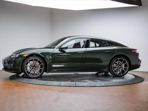 2025 Porsche Taycan Turbo