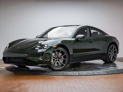 2025 Porsche Taycan Turbo