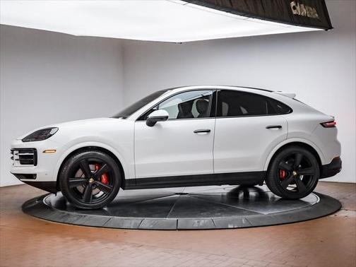 2025 Porsche Cayenne S
