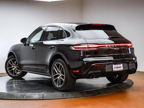 2025 Porsche Macan 