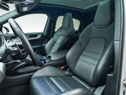 2025 Porsche Cayenne S