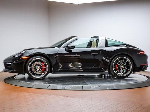 2024 Porsche 911 Targa 4S