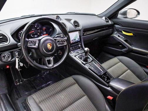 2021 Porsche 718 Cayman T