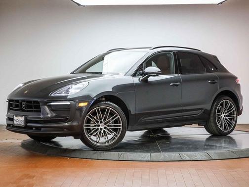 2025 Porsche Macan 