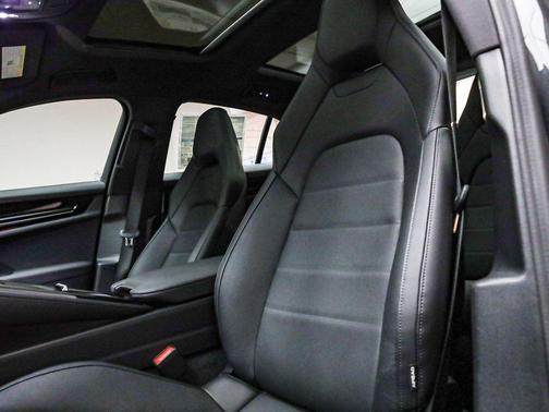 2026 Porsche Panamera 