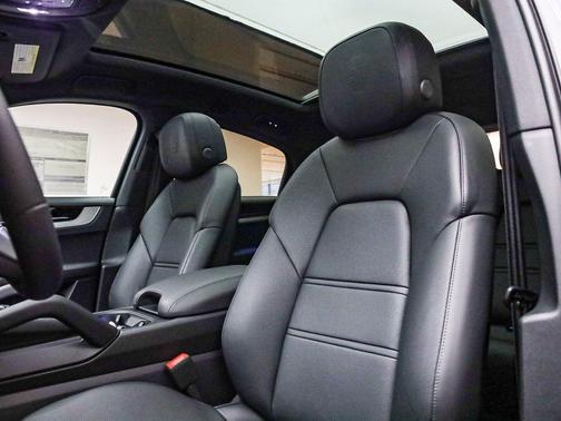 2026 Porsche Cayenne S