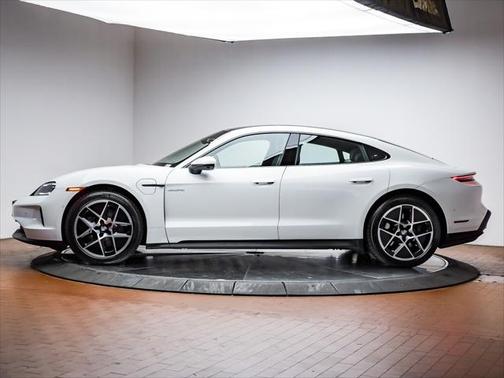 2025 Porsche Taycan