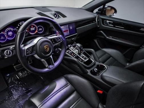 2023 Porsche Cayenne S