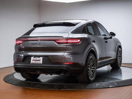 2023 Porsche Cayenne S
