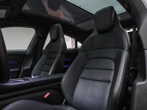 2022 Porsche Taycan RWD