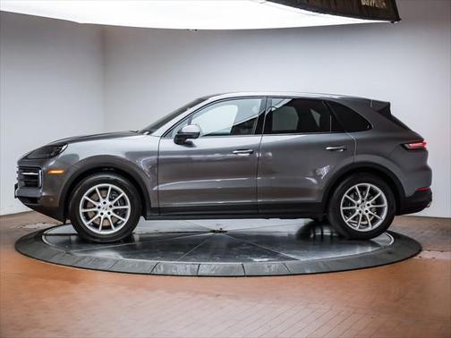 2025 Porsche Cayenne AWD