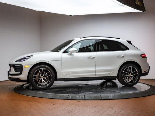 2025 Porsche Macan 
