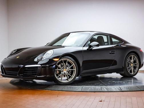 2017 Porsche 911 Carrera