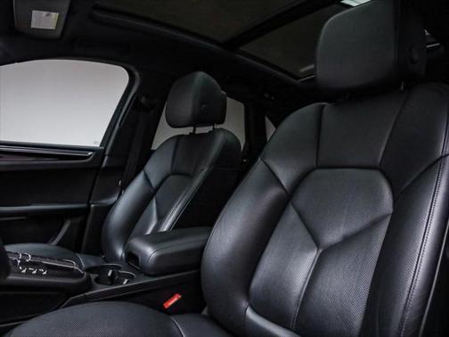 2019 Porsche Macan Base