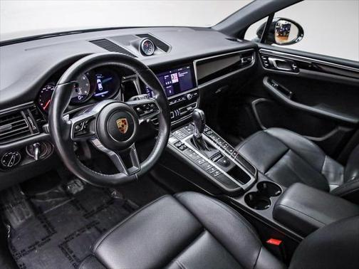 2019 Porsche Macan Base