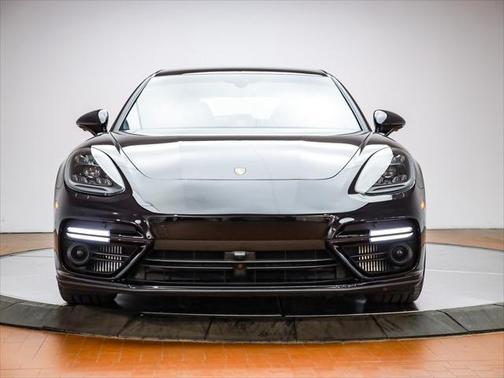 2018 Porsche Panamera E-Hybrid Sport Turismo Turbo S