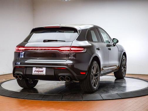Volcano 2026 Porsche Macan T