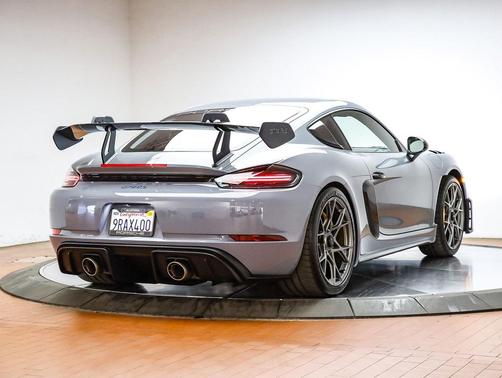 2024 Porsche 718 Cayman GT4 RS