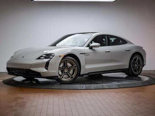 2025 Porsche Taycan Turbo
