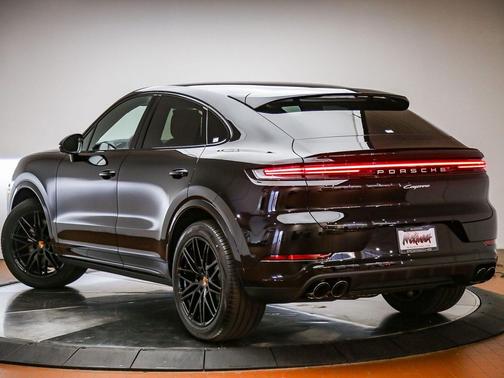 Chromite Black Metallic 2026 Porsche Cayenne Cayenne