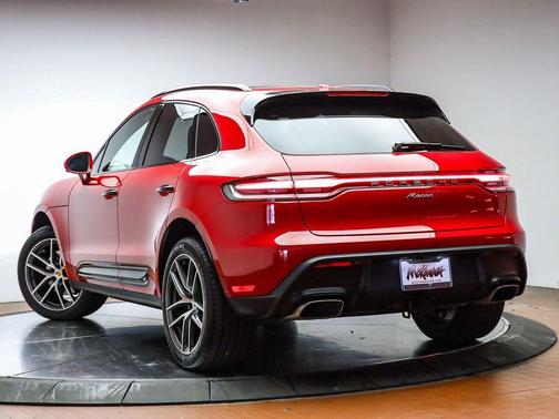 2025 Porsche Macan 